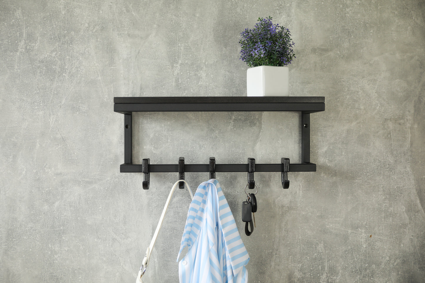 Entryway shelf with wooden hooks 60x17x20 cm - Superl