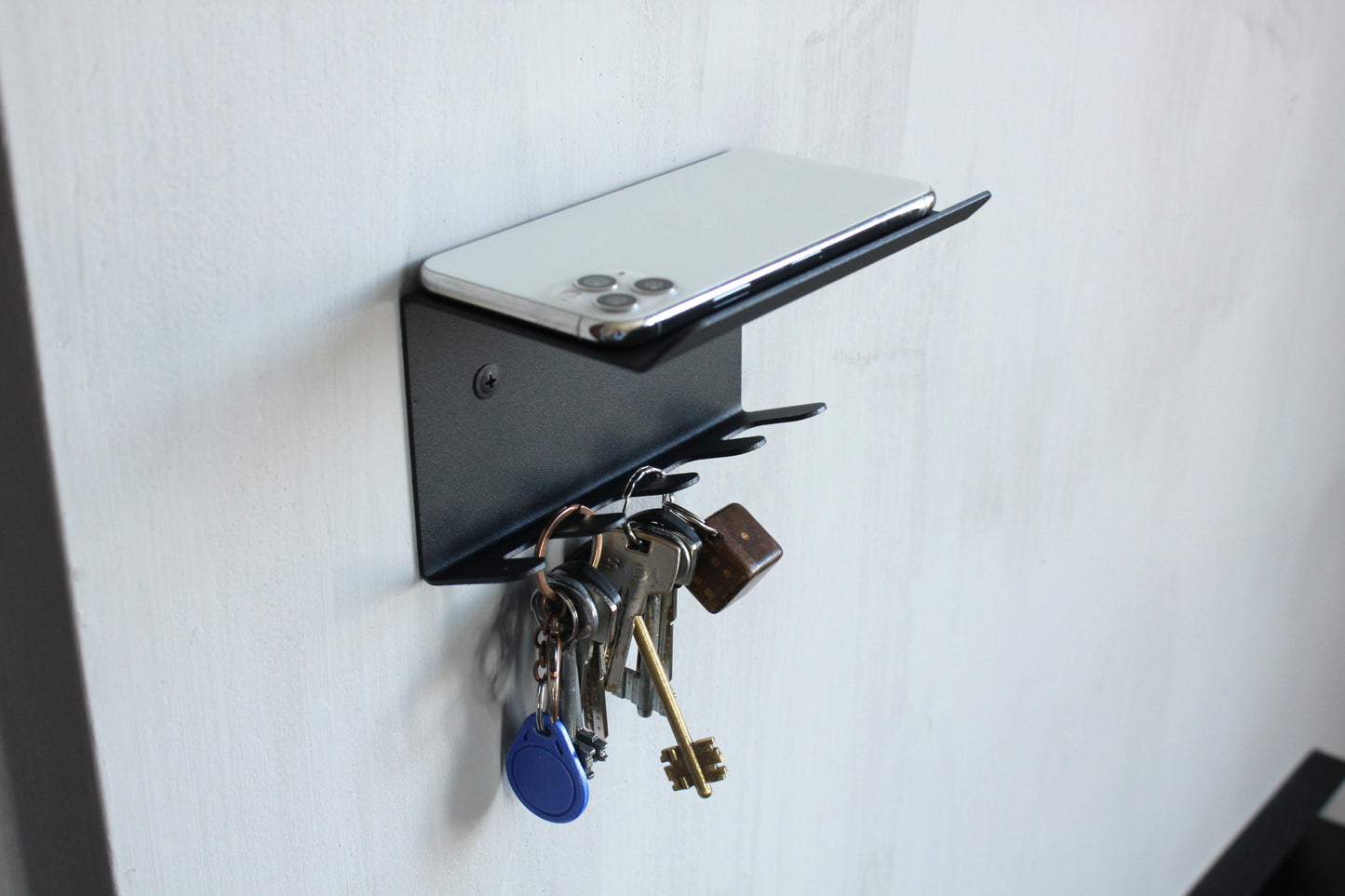 Mini key holder from bent metal