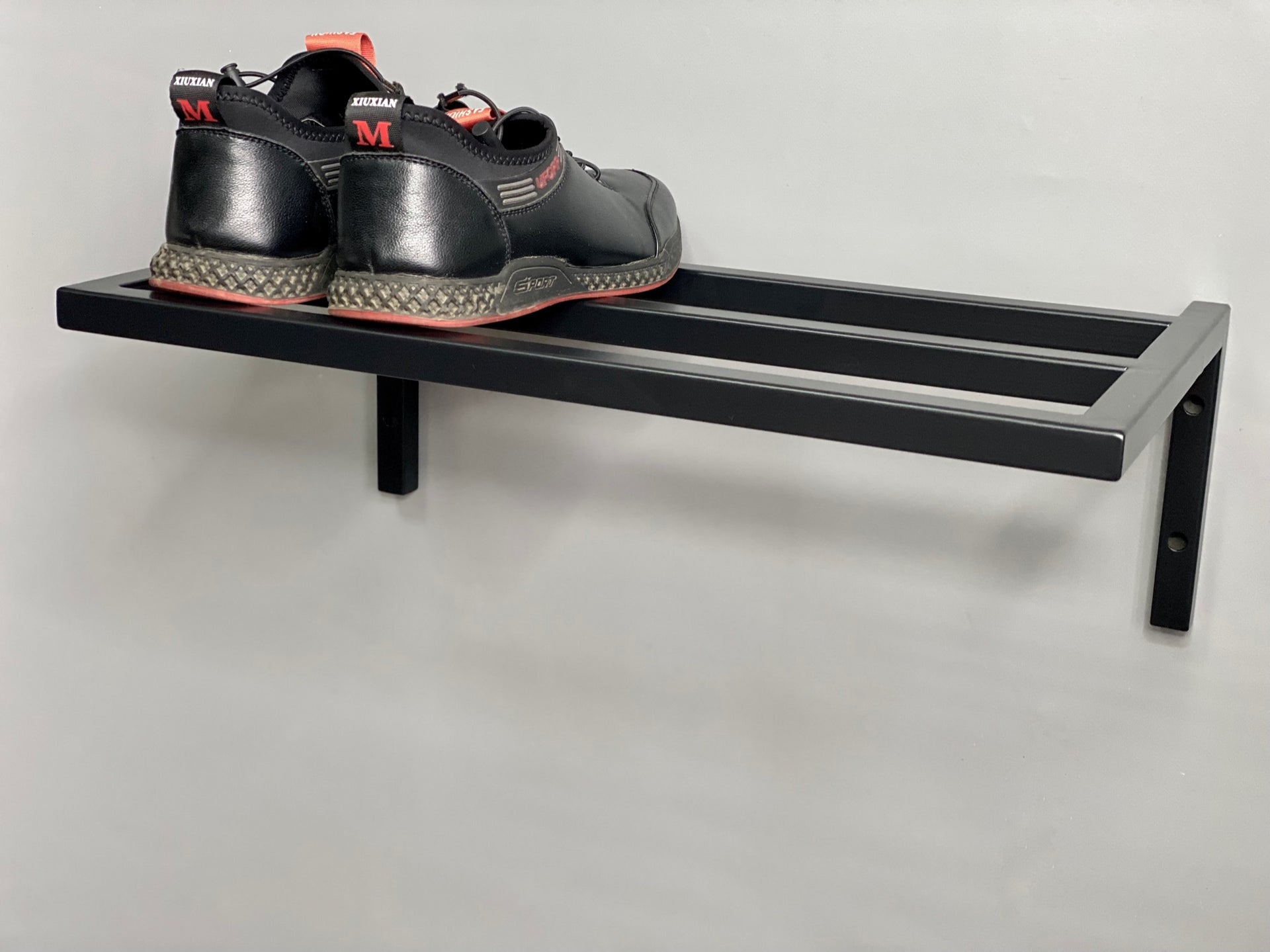 Wall mount hallway shoe rack 1 tier Sharm – MDAdesignStore