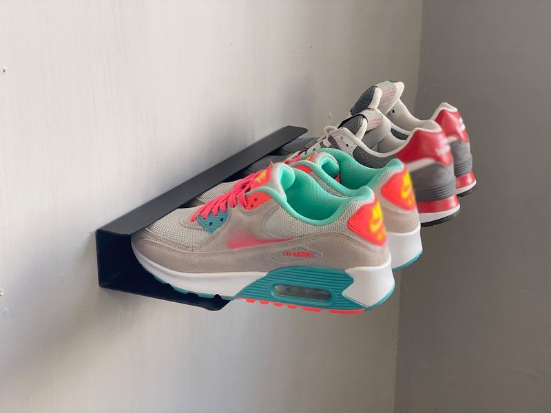 Поличка для взуття ''Sneaker'' 30 см, 30х13х6 см, чорний (ML-20.0) ML-20 фото
